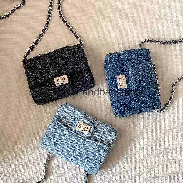 Cross Body Mini Flip Lock-Kette Diamond Grid Bag für Frauen einzelner Schulterkreuzkörper kleiner hochwertig gestickte Fadenduftduft-Denim-Stoff H240403