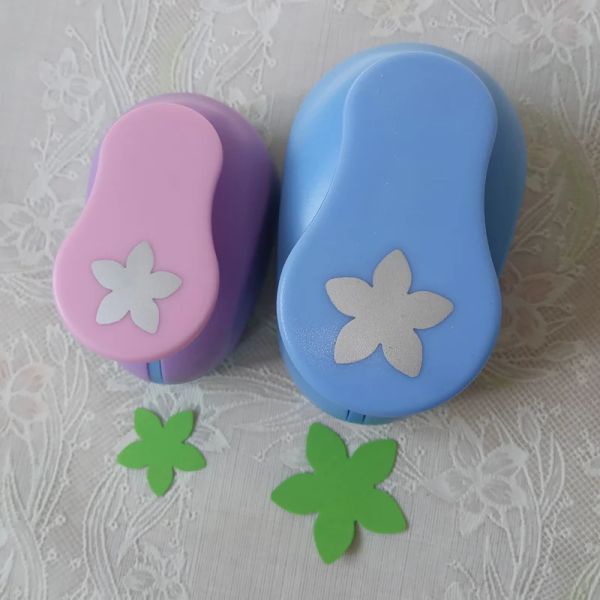 Punch 2pcs 2,5 cm da 1,6 cm Petalo Flower Circle rotondo Craft Hole Punch Set Scuola Punteggiatore Puntatore Eva Schiam Taglie