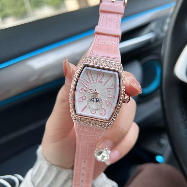 Diamond Watch Женщины часы автоматические Quartz Movement Watches 32 мм алмазной панели фаза часов с водонепроницаемой телячьей полоса