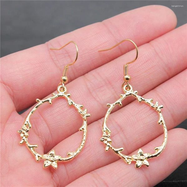 Brincos de Moda Dangle Drop Handmed Drop KC Gold Color Wreath Pinging Vintage