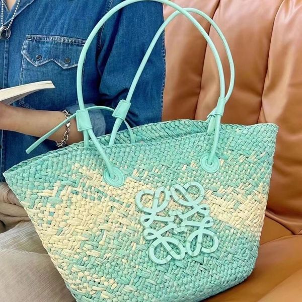 Ретро -соломенная сумка женская тканая овощная корзина большая сумка для мощности 2024 Новая модная приморская пляжная сумка пляжа