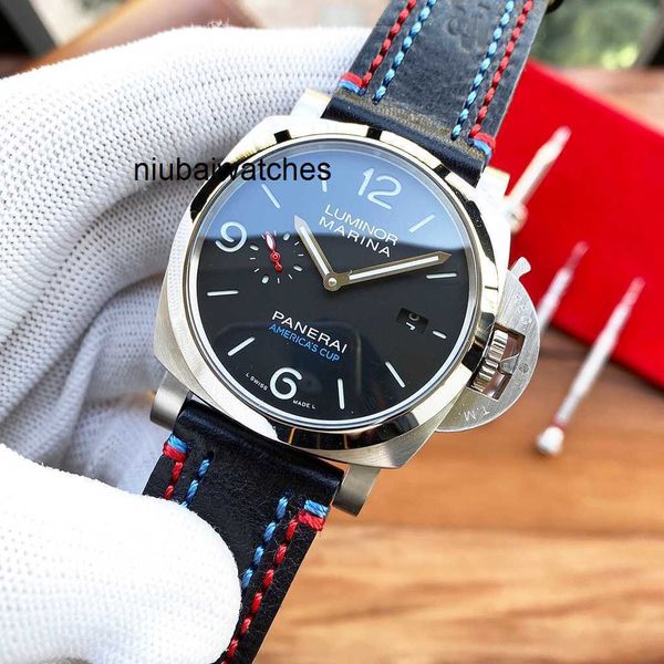 Für Luxusmenschen Uhren Mechanische Uhr Schweizer Automatische Bewegung Sapphire Mirror 44 mm importiertes Leder -Uhrband -Marke Italien Sport R29y