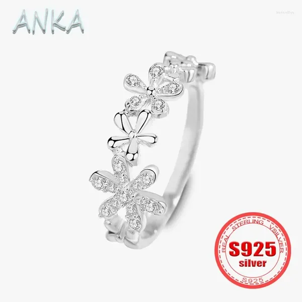 Anelli a grappolo Anello in argento sterling ANKA S925 Fresia Nicchia Semplicità Micro-set Fiori Donna