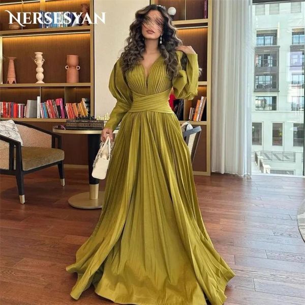 Вечеринка платья Nersesian Vintage Green Chiffon Special Evond Puff Long Ryeves v Nece Prom Hone