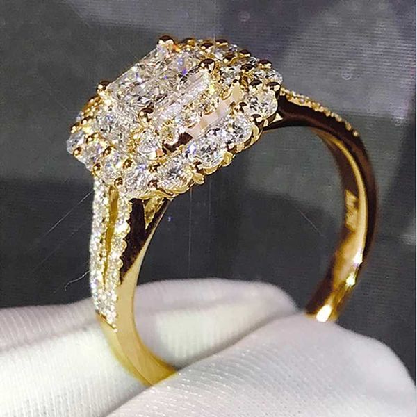 2pcs anéis de casamento huitan elegantes anéis de forma quadrada para mulheres luxo pavimentado espumante cúbico zirconia noivado de casamento jóias de noiva venda quente