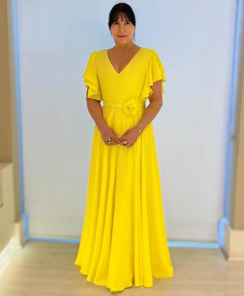 Eleganti lunghe lunghezza giallo a V Madre della sposa si veste A-line arruffata in chiffon, abiti machini abiti da festa formale abiti da donna abiti da festa