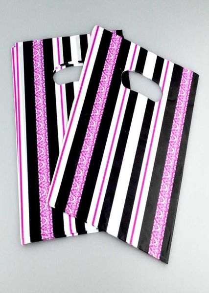 100pcslot 20x25cm Pink Black Strip Plastic Bag Boutique Gioielli confezionamento sacchetti per la spesa in plastica con manico4192911