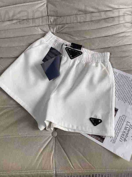 Shorts Designer femminile 23 Lettera di moda primavera/estate Triangolo micro etichetta in vita elastico casual sciolta slim dritto per donne wkmd 368m