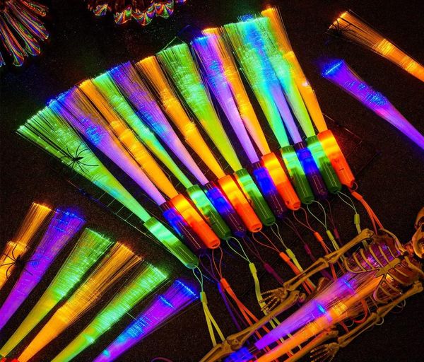 Outros suprimentos de festa festiva Halloween Glow Fiber Wands Sticks LED Optic Light Up Colorf Flashing Wand para Natal Fav Sports2018523990
