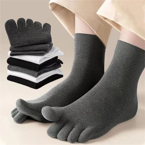 Calzini da uomo a 5 coppie a cinque dita di cotone uomo solido comfort comfort anti-odor di alta qualità che corre in punta di punta mid tube