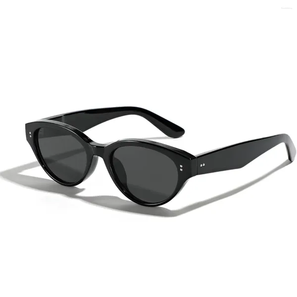 Солнцезащитные очки винтажные маленькие каркасные кошачьи глаза для мужчин 2024 года в дизайнерских солнечных очках тренд панк -очки UV400