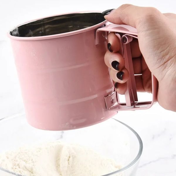 2024 Edelstahlnetz Sieb Tasse Handheld Mehl Schüttler Zuckerbacken Werkzeugkuchen Utensilien Kakaopulver -Sieb Sieb Sieb Backwerkzeug - für