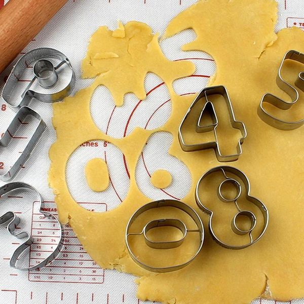 Stampi da forno taglieri di cookie 9pcs/set di numeri puzzle 0-8 numeri arabi gravi gust-caramelle stampo strumenti fai-da-te in acciaio inossidabile inossidabile