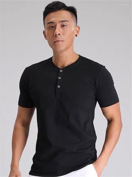 Camas de camisetas masculinas Cola de colarinho Tough Guy Simple Black Casual Manga curta Casual