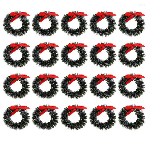 Flores decorativas 20 PCs Natal Pequeno grinalda mini corda de coroa decoração de brinquedo de plástico ao ar livre