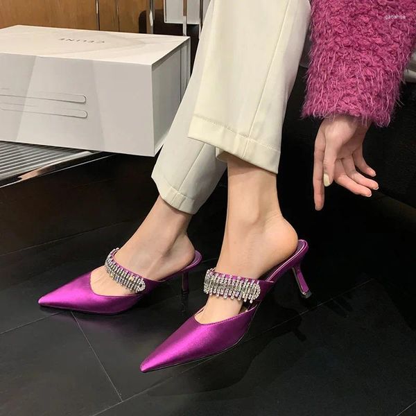 Kleiderschuhe Strass lila spitzer Zehen Stiletto Slipper Frau Sommer 2024 geschlossene dünne High Heel French Sandals Mode für Frauen