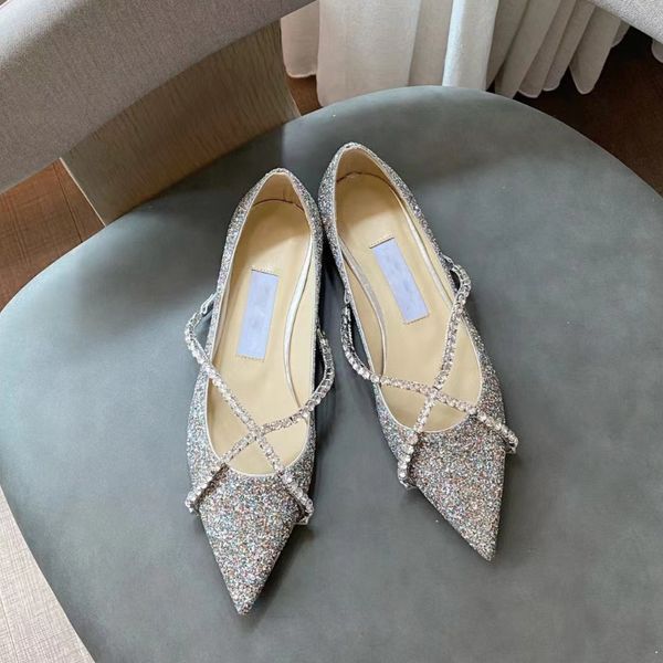Sapatos de vestido de grife feminino dedos prateados brilhantes dos dedos planos com lantejoulas de diamante Sapatos de correntes de shinestone