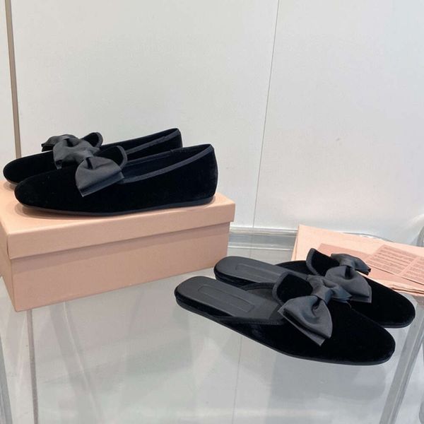 Leder Mules Women Flats Office Slaafers Pailletten Pailletten Pantoffeln verschönerte Schuhe hochwertige Sandalen mit Box 551