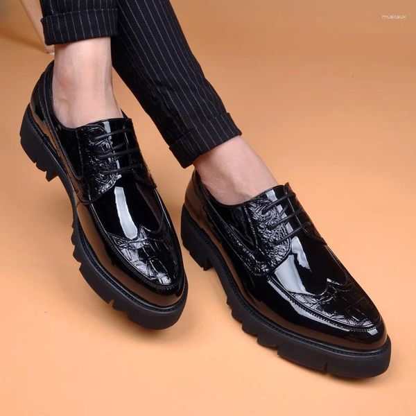 Scarpe casual maschile in pelle di palette in pelle Lace-up oxfords derby party notturclub abiti da discoteca designer piattaforma calzature zapatos mans