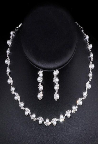Set di gioielli da sposa in cristallo di perle per matrimonio Collana in argento scintillante Orecchini da donna Accessori per feste di ballo Fidanzamento Compleanno V8614905