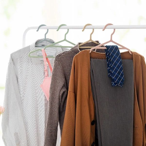 Novo gancho de roupas portáteis de 5pcs/lote de roupas para roupas de vesti