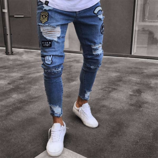 Cross fronteiriços europeus e americanos emblemas bordados jeans masculinos com lágrimas com zíper calças pequenas calças de jeans de jeans roxo 96 comércio de jeans roxos 96