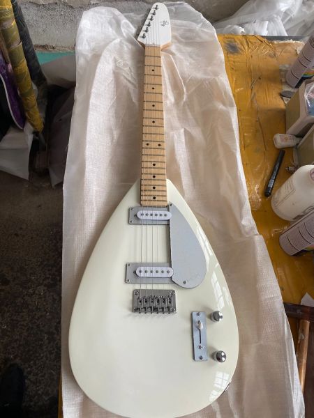 Atualização de guitarra White Teardrop Guitar Jones assinou guitarra profissional