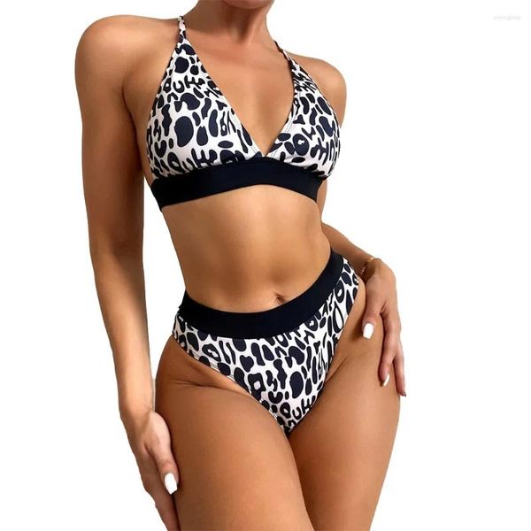 Costumi da bagno femminile sexy costumi da bagno leopardo donne 2024 in vita alta a due pezzi Bikini Triangle Triangle Cup A costume da bagno per la tute a V-Neck Summer Summer Summer