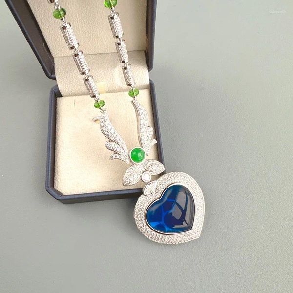 Anhänger Halsketten Designer Kollektion Abend Halskette Einstellungen Zirkon synthetischer blaues Achat Herz plattiert Goldfarbe grüne Perlen Kette