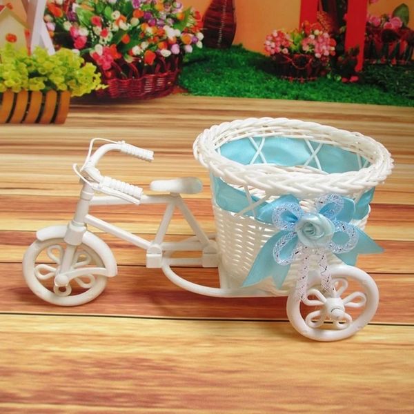 New Rattan Tricycle Candy Candy Rack Flor Basket Sponge Storage Jewelry Recurter Box Candy Box Planta de ornamento de rack Decoração de casa