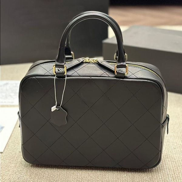 Designer bolsa de luxo maletas homens sacola de couro genuíno saco de grande capacidade saco de diamante treliça acolchoado saco de metal crachá sacos sh