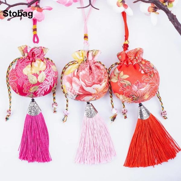 Geschenkverpackung Stobag 50pcs Großhandel chinesische Beutel Hanging Bags Drawschnellstring Juwelierpaket Aufbewahrung Tasche wiederverwendbares Beutel Dekoration