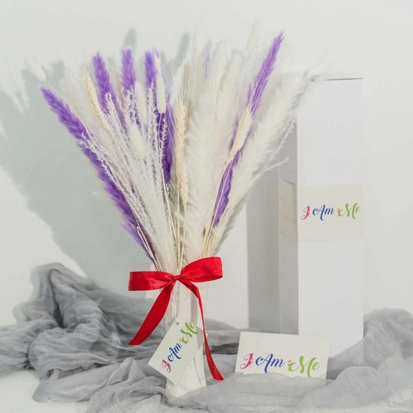 Декоративные цветы бохо в стиле цветочные композиции белая фиолетовая натуральная трава пампу