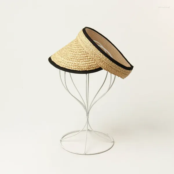 Шляпа шляпы с рукой весна лето ручной склад высокой класс Раффия трава соломенная шляпа Женщины пляжные путешествия и отдых пустой топ прохладный