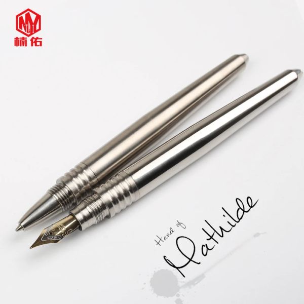 Werkzeuge 1pc Titanyloch Signatur schreiben Schreibschreiber Brunnen Stift Dual Verwendung Taktischer Selbstverteidiger Metall Pen EDC gebrochene Fenster Multitool