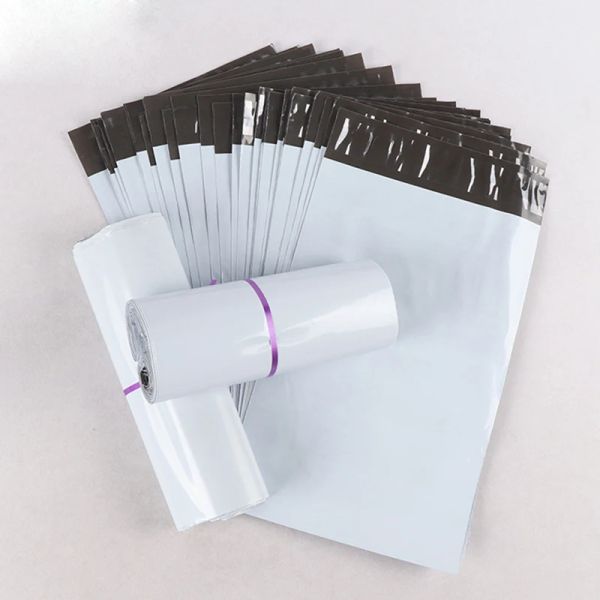 Envelopes 100pcs saco de armazenamento de courier de plástico branco Pequenos sacos de embalagens de embalagens de presente para envio postal Bolsa de correspondência Poly -malailer à prova d'água