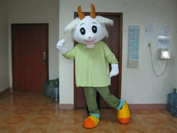 2024 VENDITA TOP White Goat Mascot Costume si adatta a nuovi abiti da gioco ** Abbigliamento pubblicitario UNISEX HALLOWEN