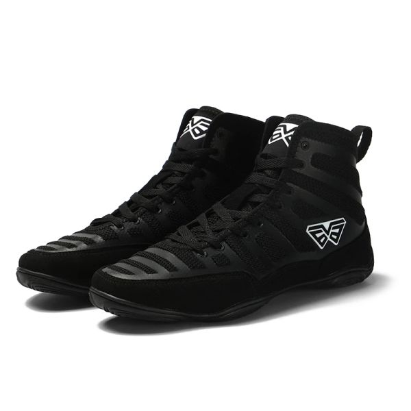 Scarpe 2022 Luckffa Nuove scarpe da wrestling, scarpe da boxe, scarpe sportive multiuso, supporto antiskid per il wrestling freestyle