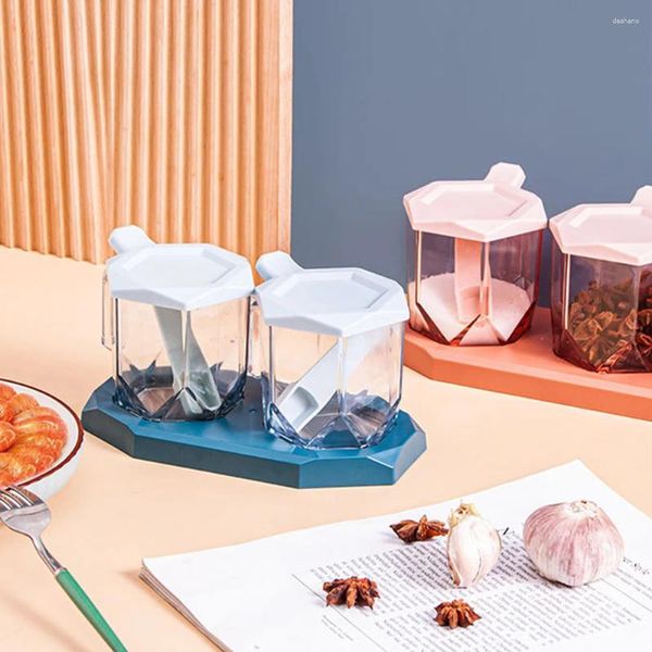 Farklı formatlarda tasarlanmış depolama şişeleri Baharat kavanozu kapaklı plastik kutu mutfak kavanozları şeffaf gıda teneke