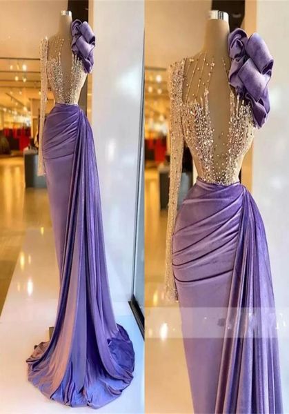 2023 Velvet roxo Venos de baile de baile de vidro roxo vestido de babados de miçangas para mulheres elegantes sereia prega roubo de Fiesta b9127229