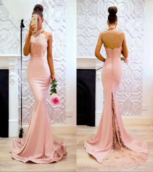 Baby Pink Meerjungfrau Abschlussball Kleider Langer Halfterhalter -Spitzenabend -Partykleider fegen Zug Rückenless Brautjungfernkleid Frauen Kleider7667199