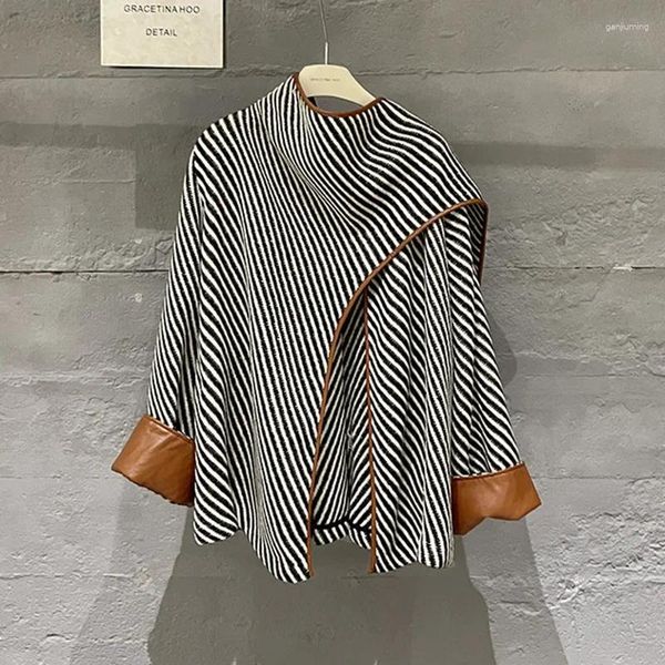 Kadın Ceketleri Süper Siyah ve Beyaz Çizgili Yün Şal Palto Kadınlar Sonbahar Kış 2024 PU Deri Çanta Kenar Tasarım Ceket