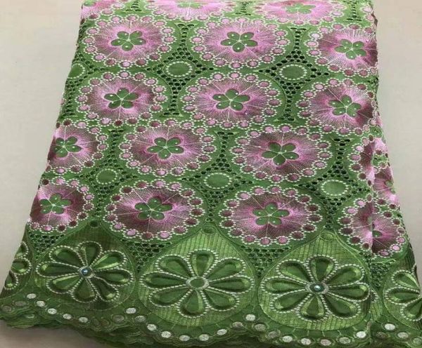 5yards Schöne grüne und rosa Blumendesign afrikanischer Baumwollstoff und Strassschweizer Voile -Spitze Stickerei für Kleid LC1172394672