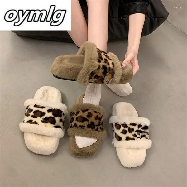 Pantofole 2024 Autunno e inverno Model Leopard Pattern Versatile One Line Apri Plush