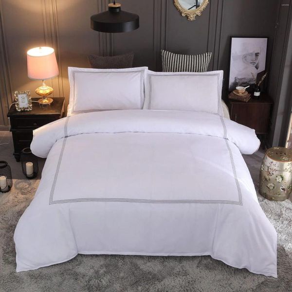 Bedding Define lençóis de cama de cor pura bordados de três peças de tamanho duplo conjunto de tampa de edredom colpidas de camas no para casa el white