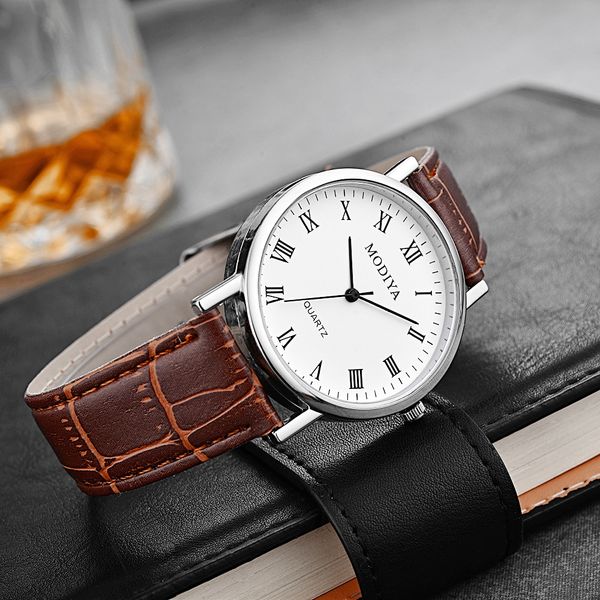 Mode All Dial Work Quartz Uhr Top Luxus -Armbanduhren für Männer Herren Uhren fünf Stiche Marke Designer Chronograph Clock Ledergürtel Männer beobachten