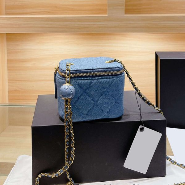 2022SS Lady Womens Denim Box Basches Designer Bags Blue Offro a spalla a sfera regolabile Torta di scheda Mini/Small Hardware Gold Oro Crossbody Borse