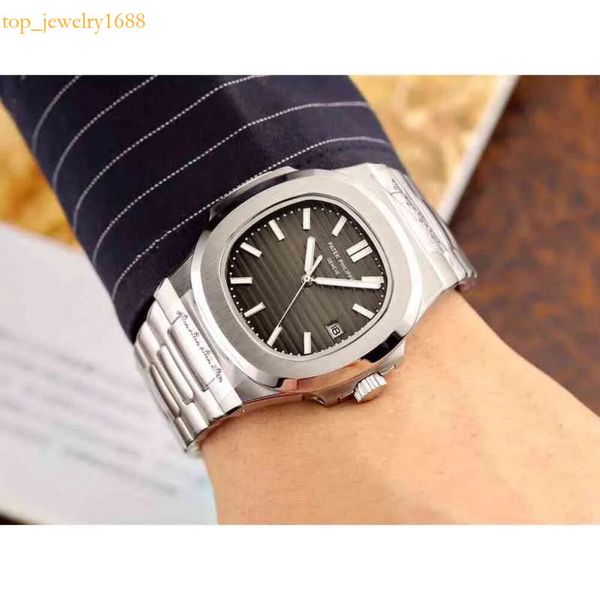 Для мужчин смотрит на модные классические высококлассные бутик мужские механические часы 41 -мм бренд -бренд -бренды.