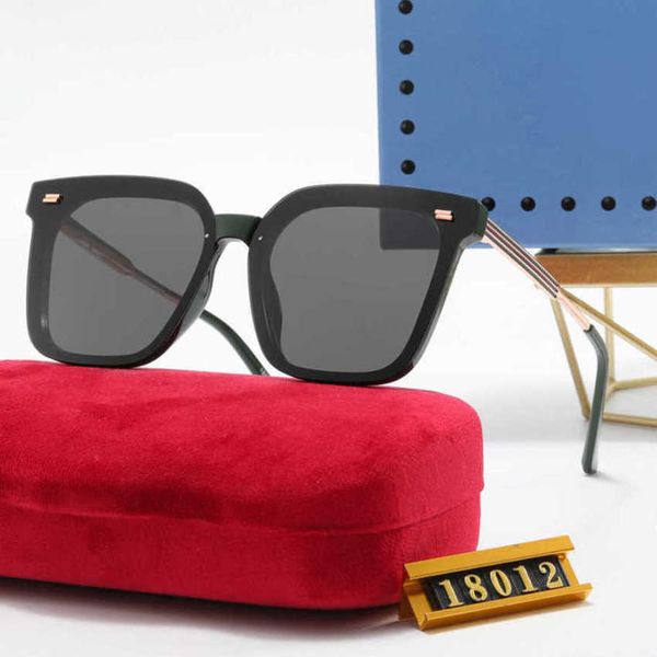 occhiali da sole designer di lusso di qualità Nuovi lenti polarizzate ad alta definizione TR90 Frame bianco Schermo di rame da sole rosso