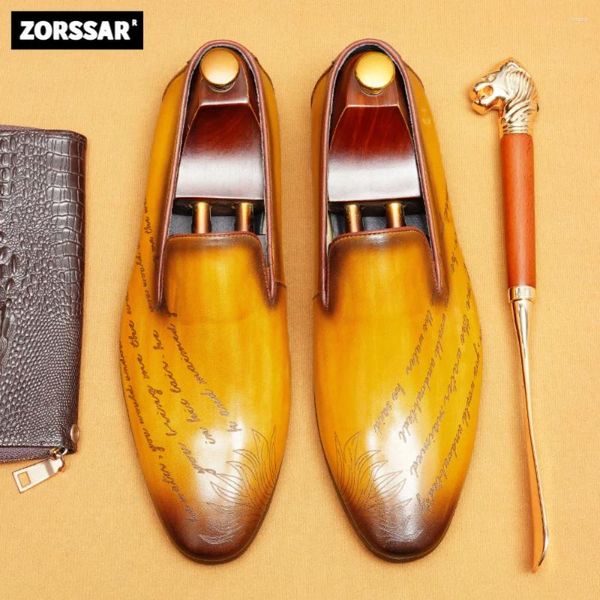 Freizeitschuhe flach geschnittene Retro-Slipper für Männer mit echtem Leder aus Soft-Loole-Geschäft formeller englischer Stil geschnitzter Spaziergang